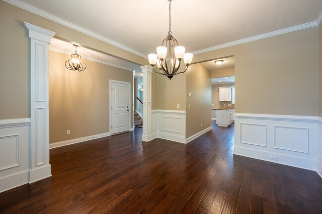 Building Photo - 536 Bunchgrass St