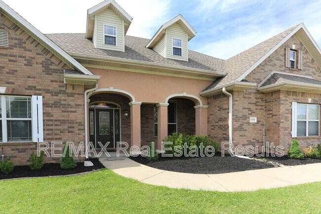 Building Photo - 5602 S Bent Tree Dr