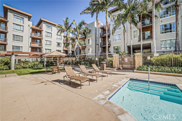 Building Photo - 100 S Alameda St