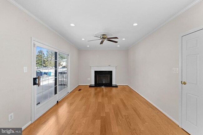 Building Photo - 8916 Arley Dr