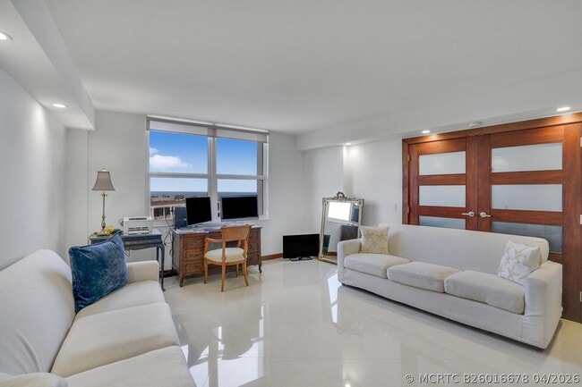 Building Photo - 2295 S Ocean Blvd