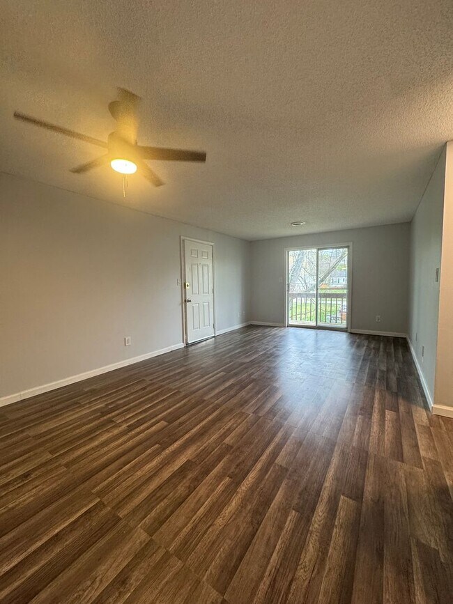Interior Photo - Creekview Apartments