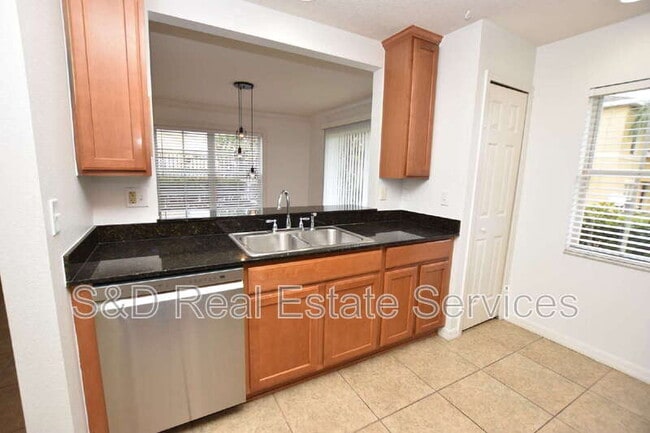 Building Photo - 5365 River Rock Rd