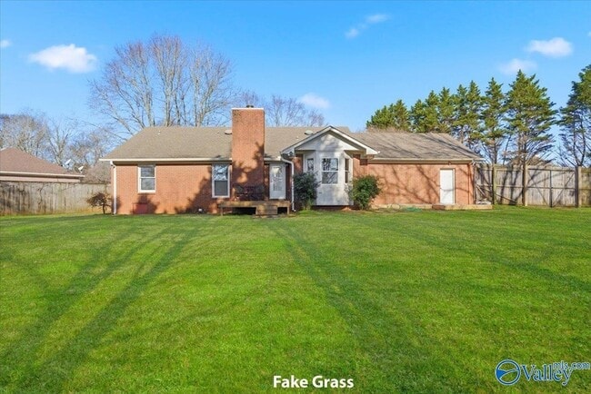 Building Photo - 104 Lindsey Ln