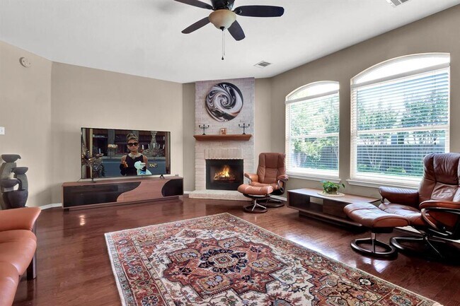 Building Photo - 3339 Rod Carew Dr