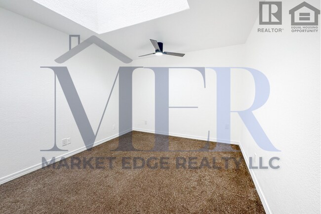 Building Photo - 5Bed/2Bath Home at Southern/Mill Ave! $399...