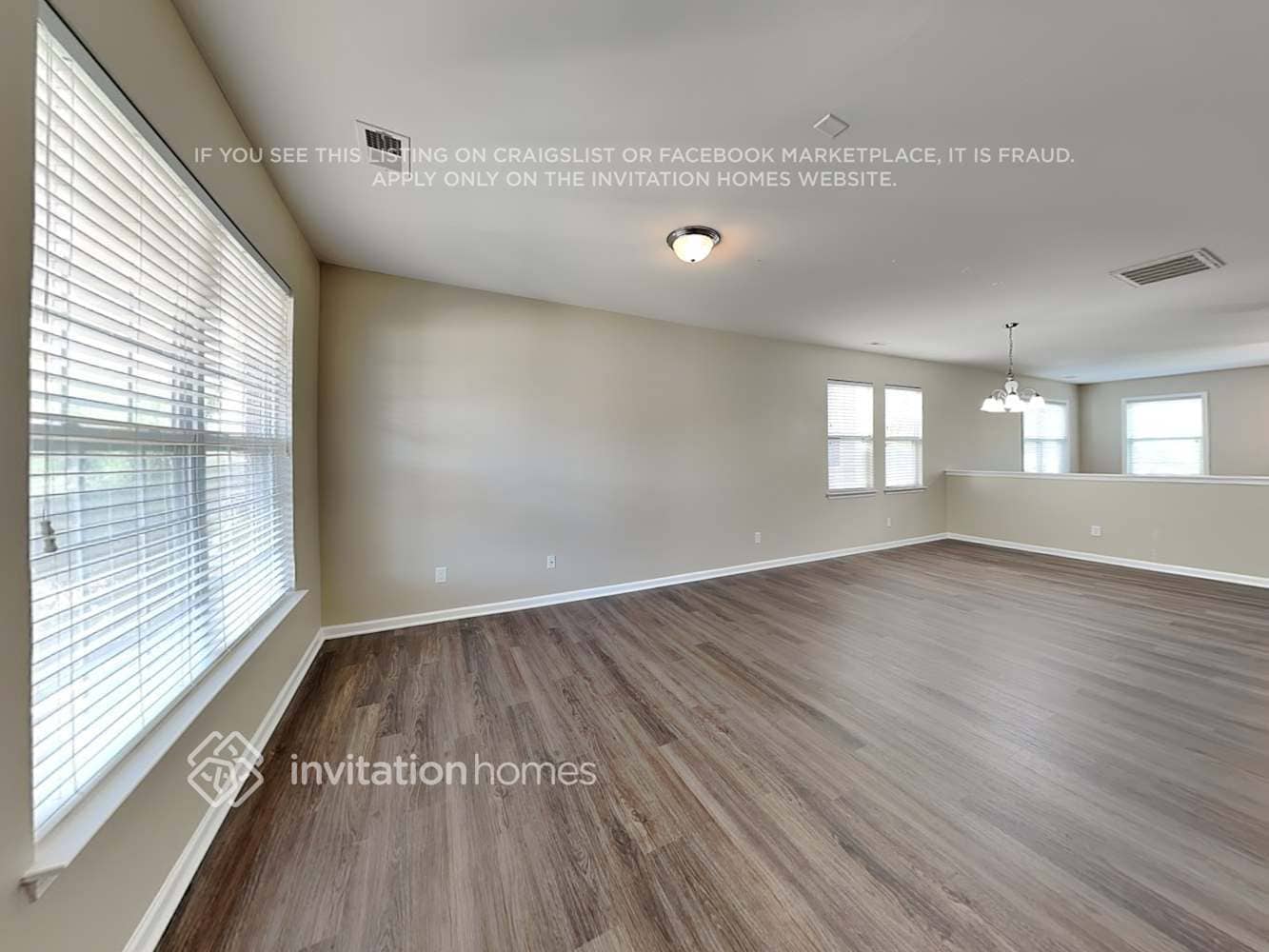 Building Photo - 3302 Streamside Dr