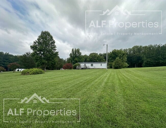Building Photo - 157 Autumn Ln