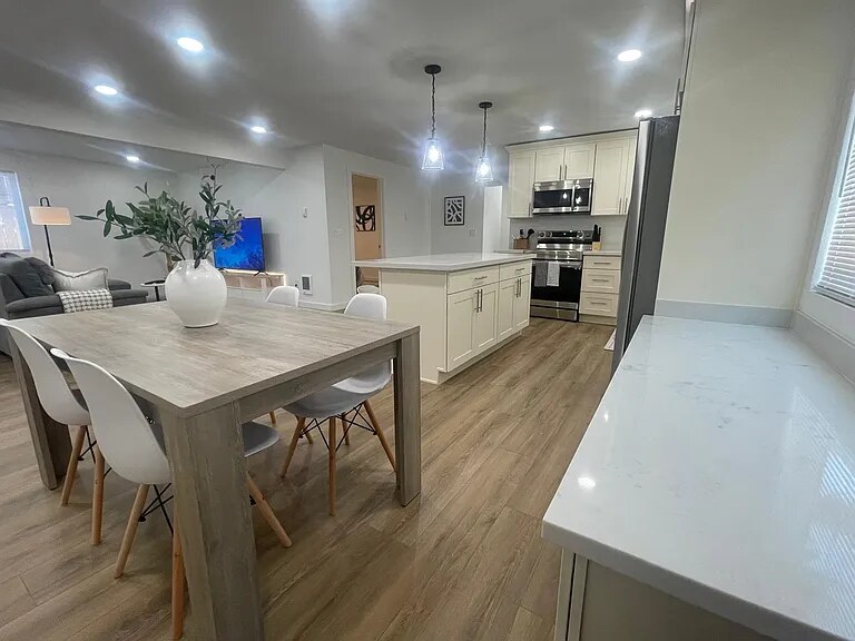 Building Photo - 3730 SW 99th St