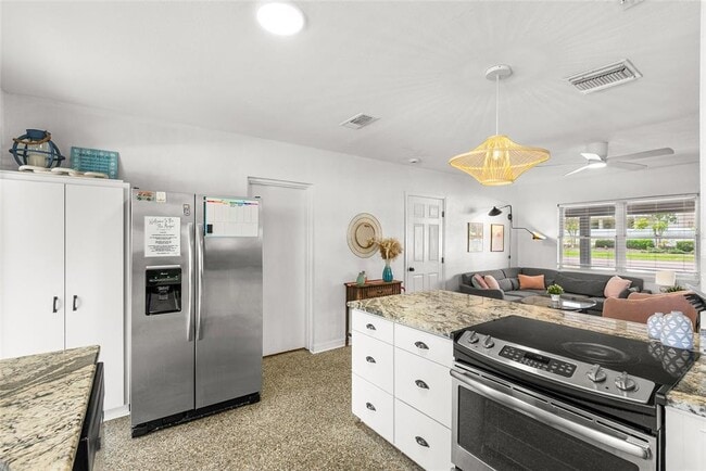 Building Photo - 4939 100th Way N