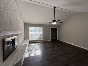 Building Photo - 3128 Sunset Dr