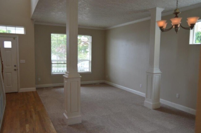 Building Photo - 14674 NW Blackthorne Ln