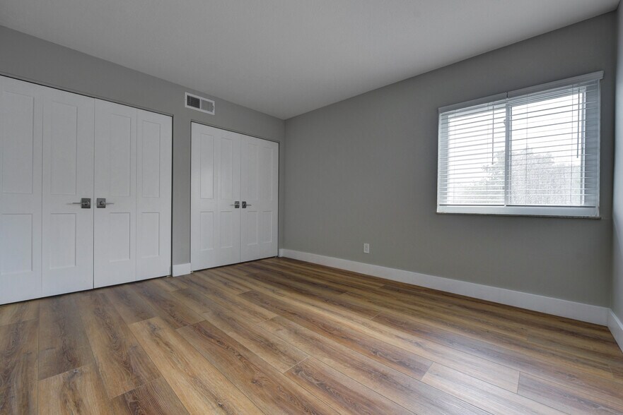 Bedroom Closets - 20333 Detroit Rd