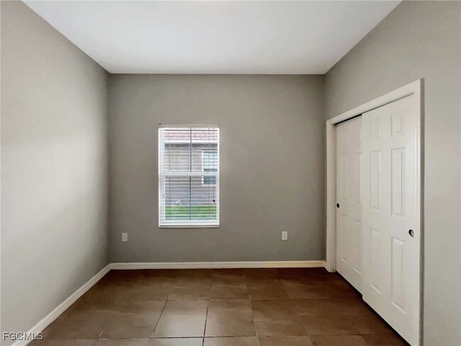 Building Photo - 1320 Trafalgar Pkwy