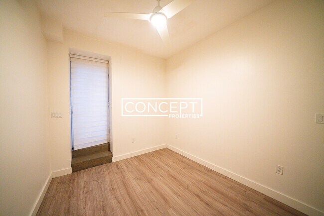 Building Photo - 1474 Tremont St