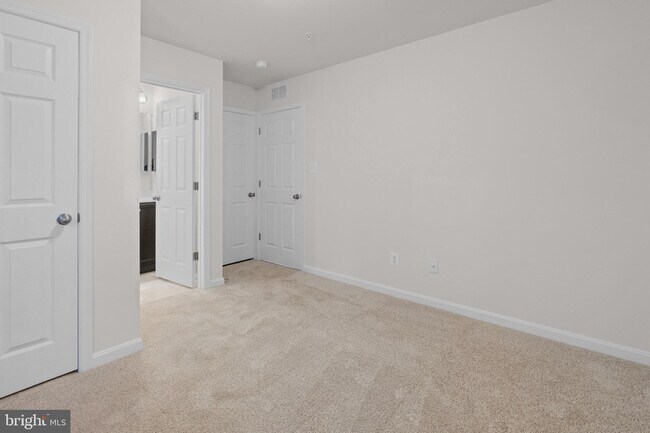 Building Photo - 377 Tumblers Wy
