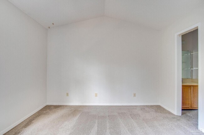 Building Photo - 1314 Foxborough Dr