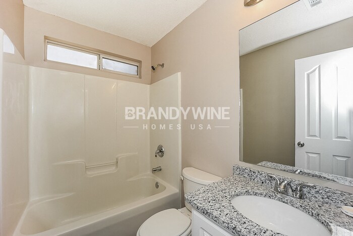 Building Photo - 165 White Oak Wy