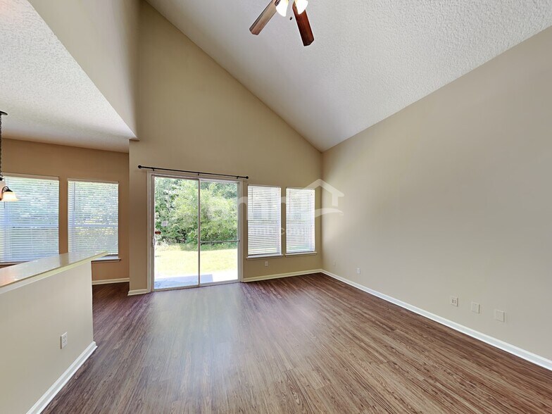 Building Photo - 6830 Morse Oaks Dr