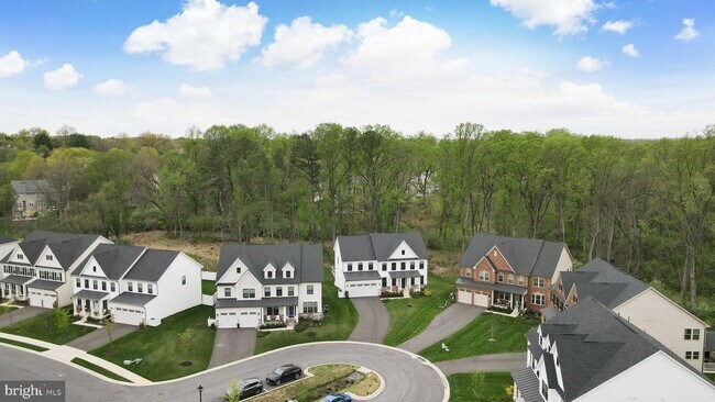 Building Photo - 7679 Cross Creek Dr