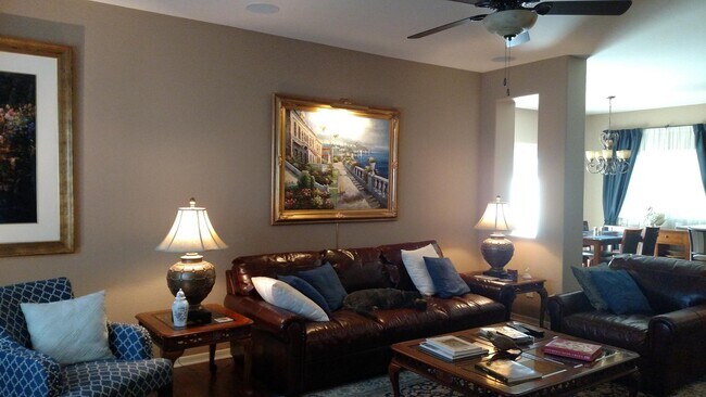 Building Photo - 41439 Ebony St