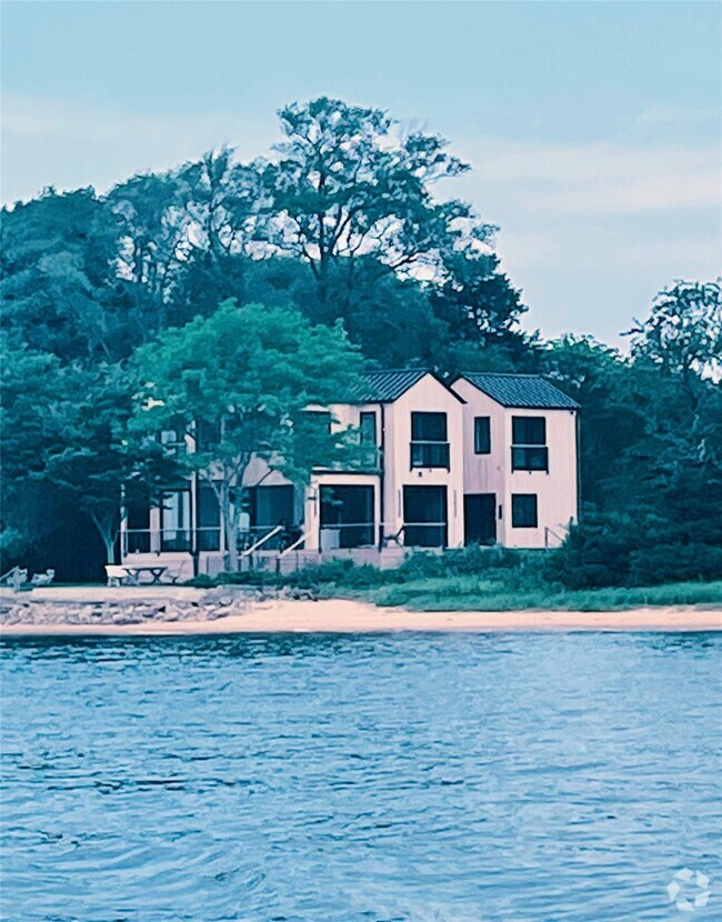 Building Photo - 599 Peconic Bay Blvd