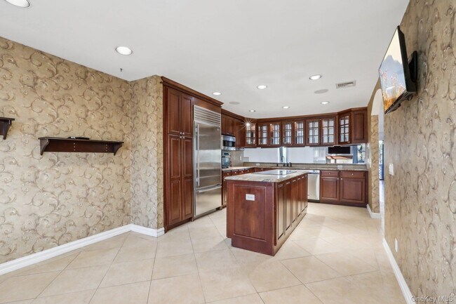 Building Photo - 74 Pheasant Run