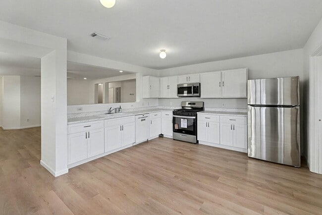 Primary Photo - 21830 Trailwood Manor Ln