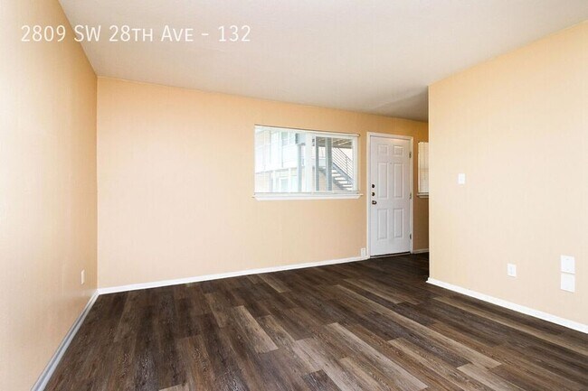 Building Photo - 2809 SW 28th Ave