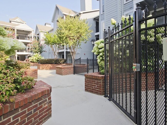 Building Photo - 632 Granville Ct