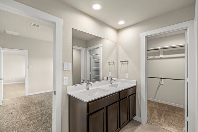 Building Photo - 3915 Sparkman Ln