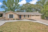 Building Photo - 3400 Laguna Dr