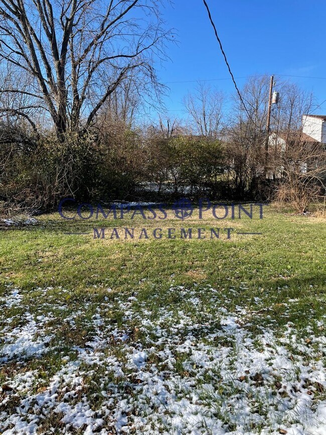 Building Photo - Newly Renovated Just For You! First Month's Rent Free!!