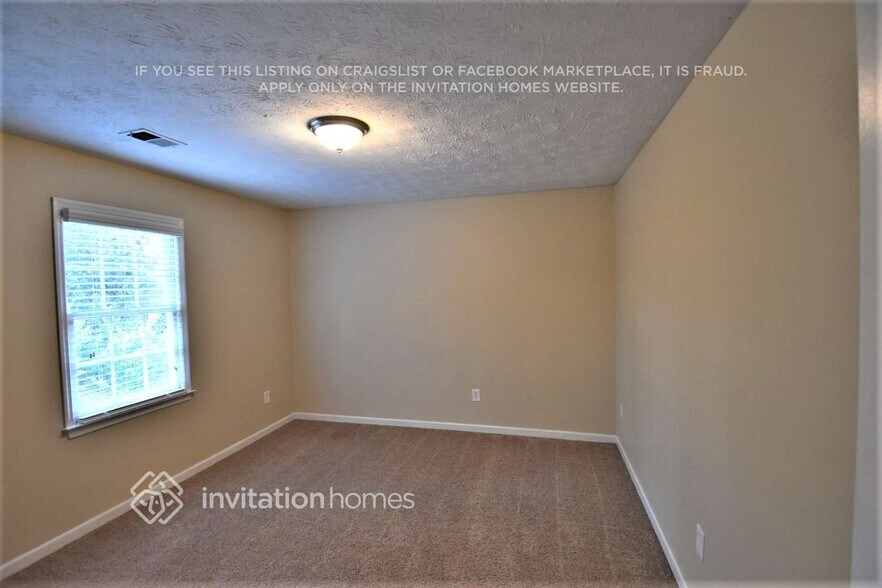 Building Photo - 4973 Shallow Ridge Rd NE