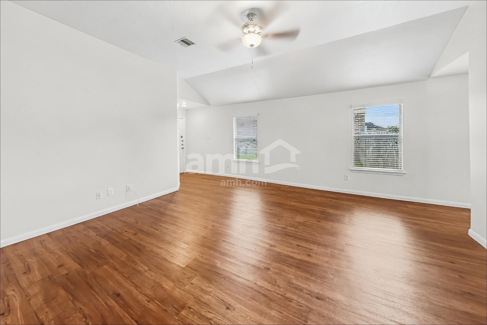 Building Photo - 3934 Hawthorn Glen Ct