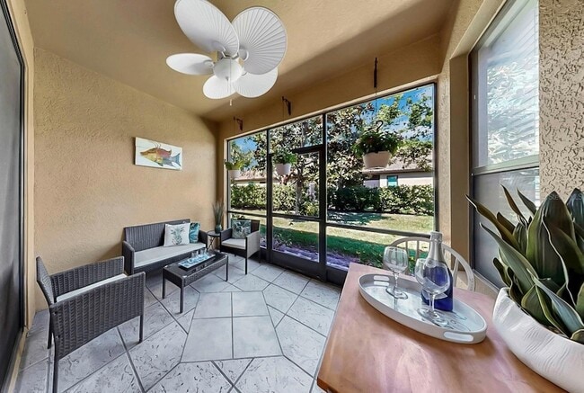 Building Photo - 313 Seneca Falls Dr