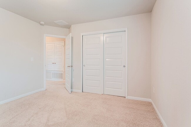 Building Photo - 605 Allens Creek Way