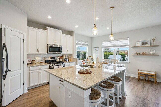 Building Photo - 1606 Chelsea Manor Cir