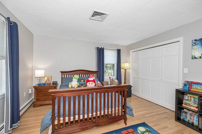 Building Photo - 4 Nashoba Dr
