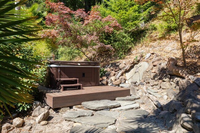 Building Photo - 101 Endlich Dr