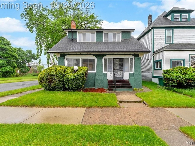 Building Photo - 5203 Maplewood St