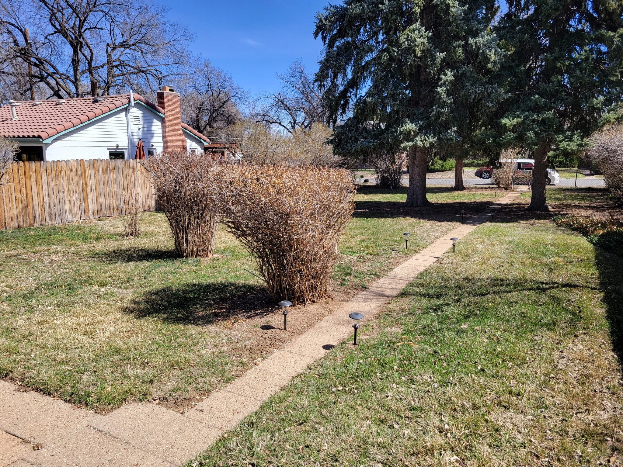 Building Photo - 1675 Ulster St