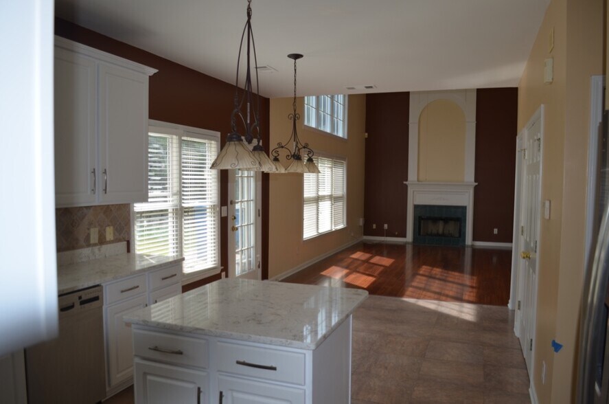 Building Photo - 11075 Regal Forest Dr.