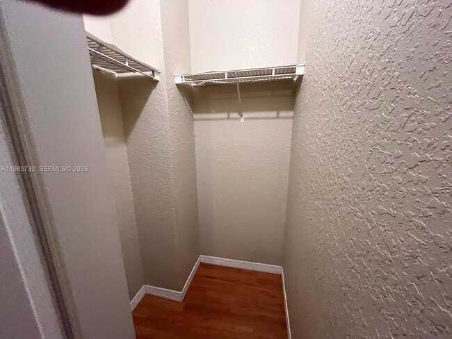 Building Photo - 4952 Tradewinds Ter