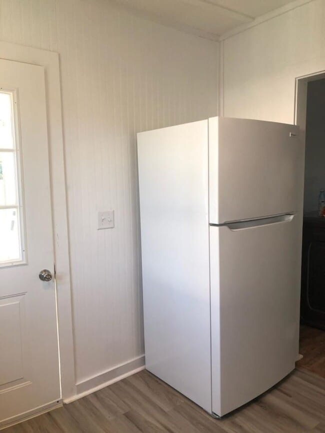 Building Photo - 3 Bedroom 1 Bath Country Home