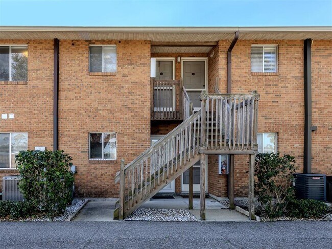 Building Photo - 217 Airport Ave W