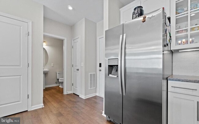 Building Photo - 14859 Chrysler Ct