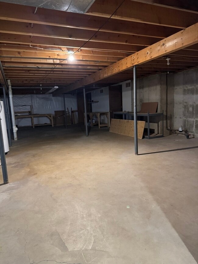 Building Photo - 1204 Prairie Ln