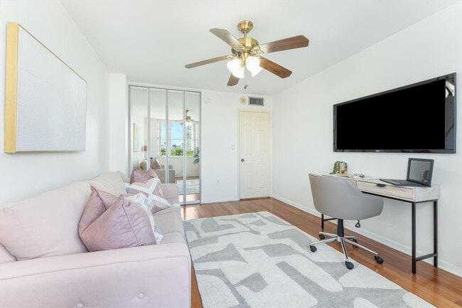 Building Photo - 2851 NE 183rd St