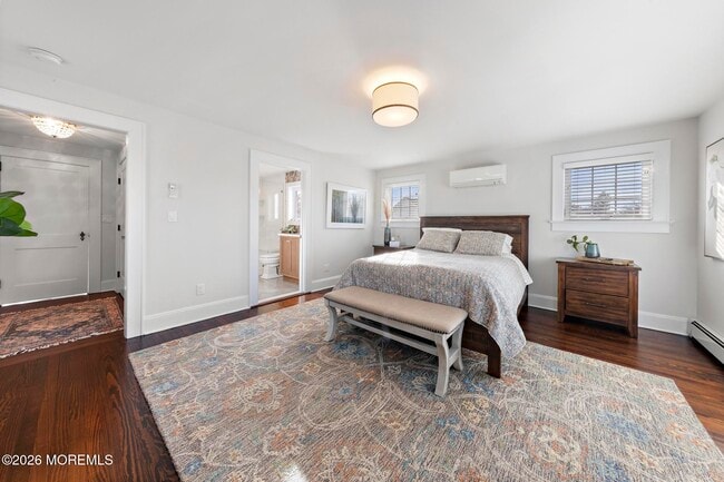 Building Photo - 49 Jackson St